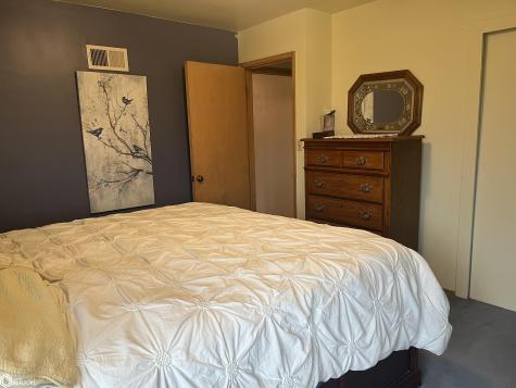 1045 Rake Avenue Belmond IA 50421