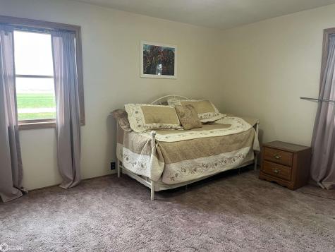 1045 Rake Avenue Belmond IA 50421