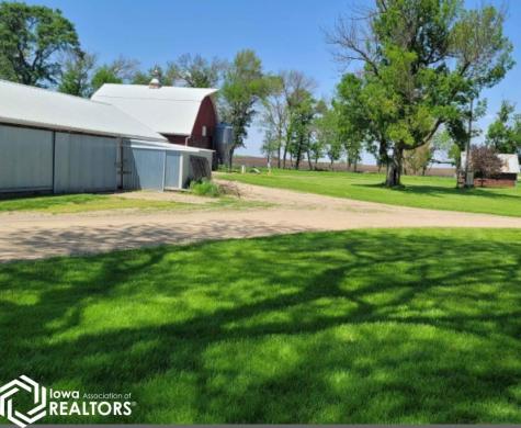 1045 Rake Avenue Belmond IA 50421