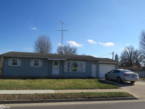 307 12th Avenue NE Hampton IA 50441