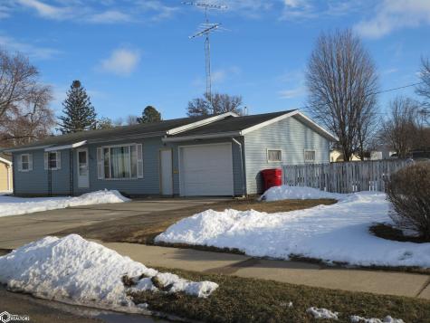 307 12th Avenue NE Hampton IA 50441