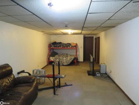 307 12th Avenue NE Hampton IA 50441