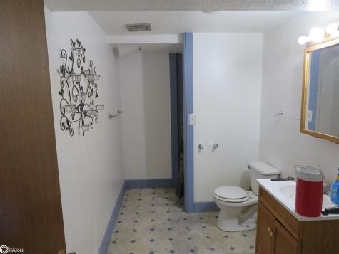 307 12th Avenue NE Hampton IA 50441