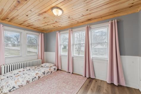 726 S 4th Street Forest City IA 50436