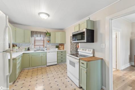 726 S 4th Street Forest City IA 50436
