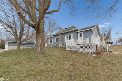 726 S 4th Street Forest City IA 50436