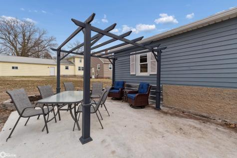 726 S 4th Street Forest City IA 50436