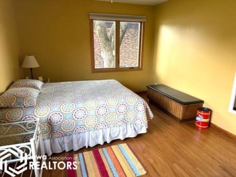 1003 NE 2nd Avenue Clarion IA 50525