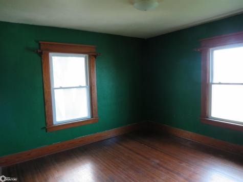 100 N Vankirk Street Latimer IA 50452