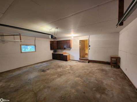 517 1st Street NE Buffalo Center IA 50424