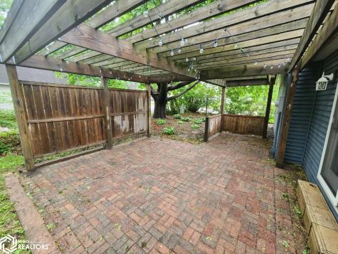 517 1st Street NE Buffalo Center IA 50424