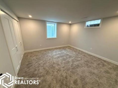 1414 E Linden Street Algona IA 50511