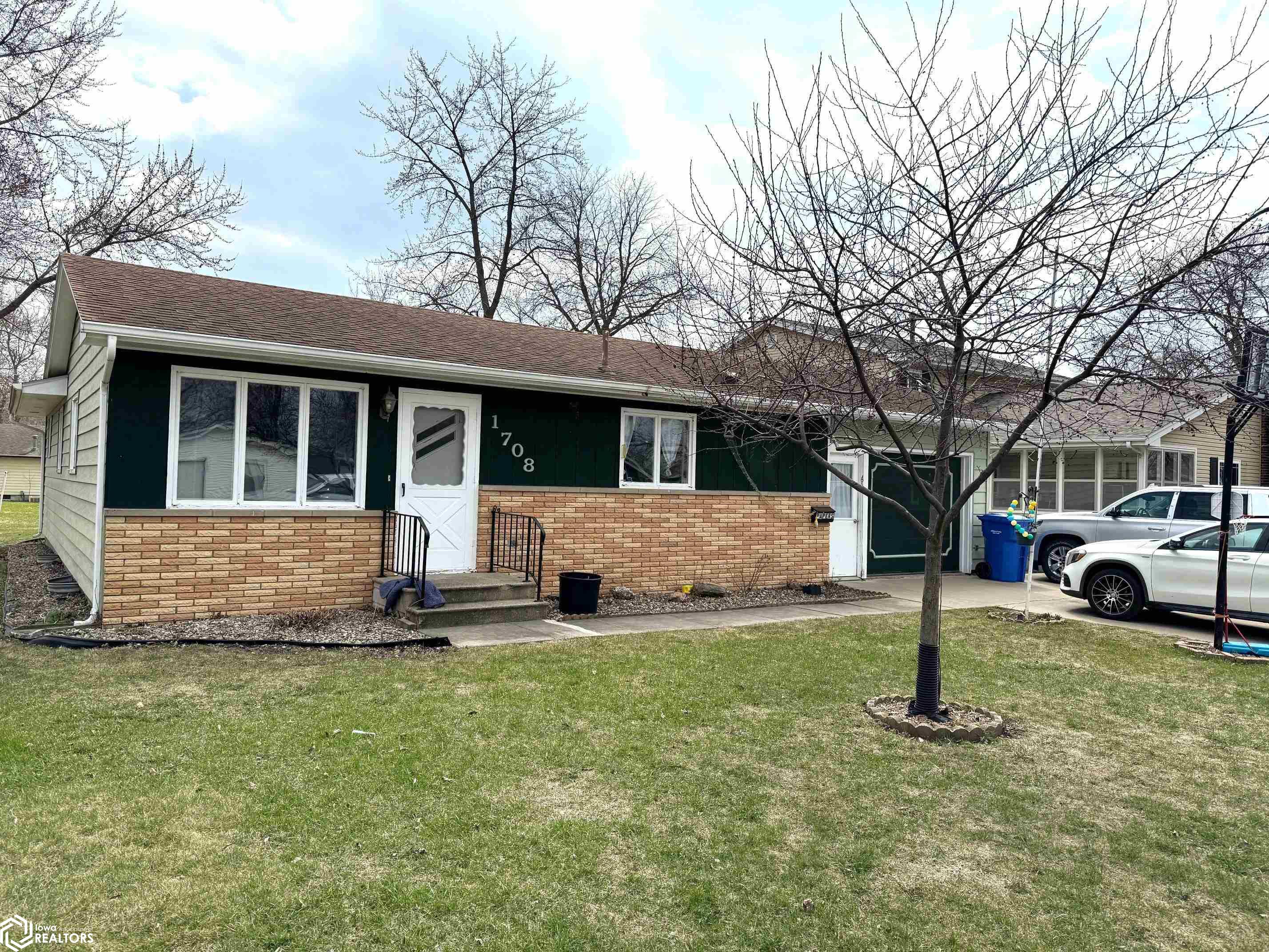 1708 E Oak Street Algona IA 50511