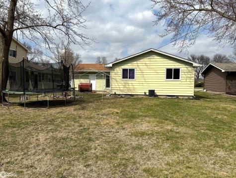 1708 E Oak Street Algona IA 50511