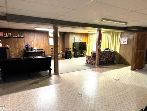 1708 E Oak Street Algona IA 50511