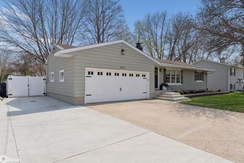 1802 S Shore Drive Clear Lake IA 50428
