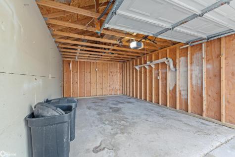 17 S 13th Street Clear Lake IA 50428