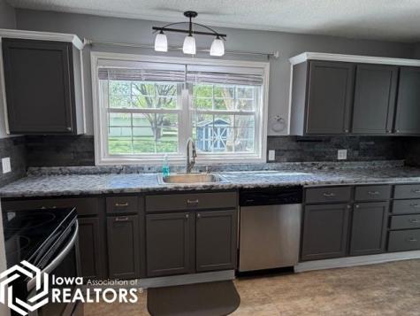 601 2nd Street SW Britt IA 50423