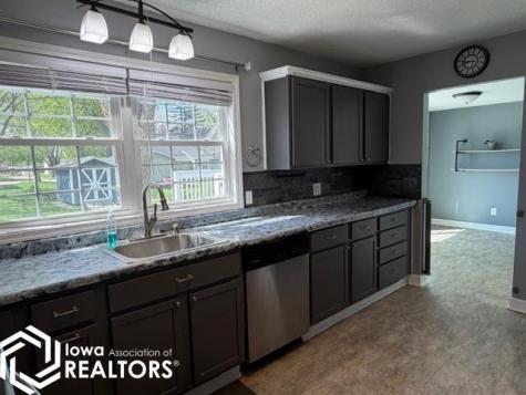 601 2nd Street SW Britt IA 50423