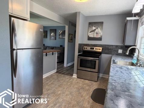 601 2nd Street SW Britt IA 50423