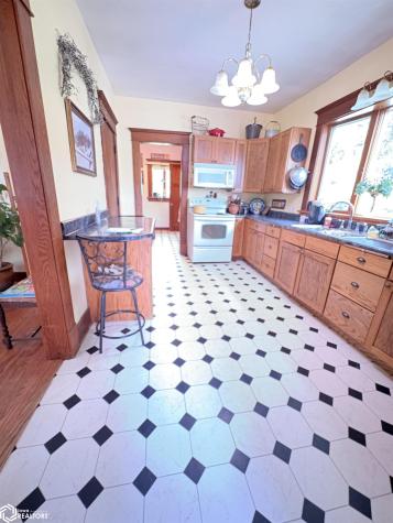 1440 170th Street Hampton IA 50441