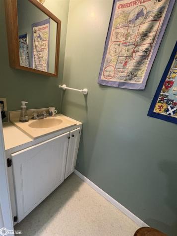 1440 170th Street Hampton IA 50441