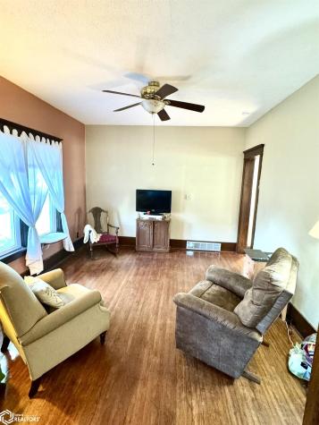 801 10th Street S Northwood IA 50459