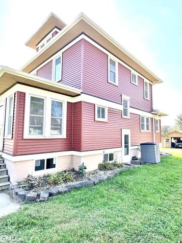 801 10th Street S Northwood IA 50459