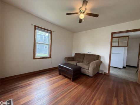 1107 N 5th Avenue Northwood IA 50459
