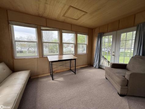 1107 N 5th Avenue Northwood IA 50459