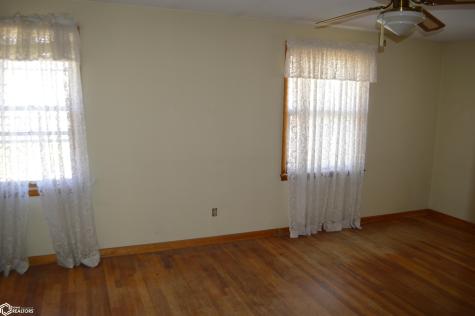 79 Sunny Circle Mason City IA 50401