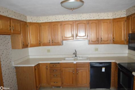 79 Sunny Circle Mason City IA 50401