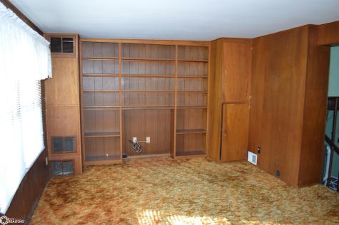 79 Sunny Circle Mason City IA 50401