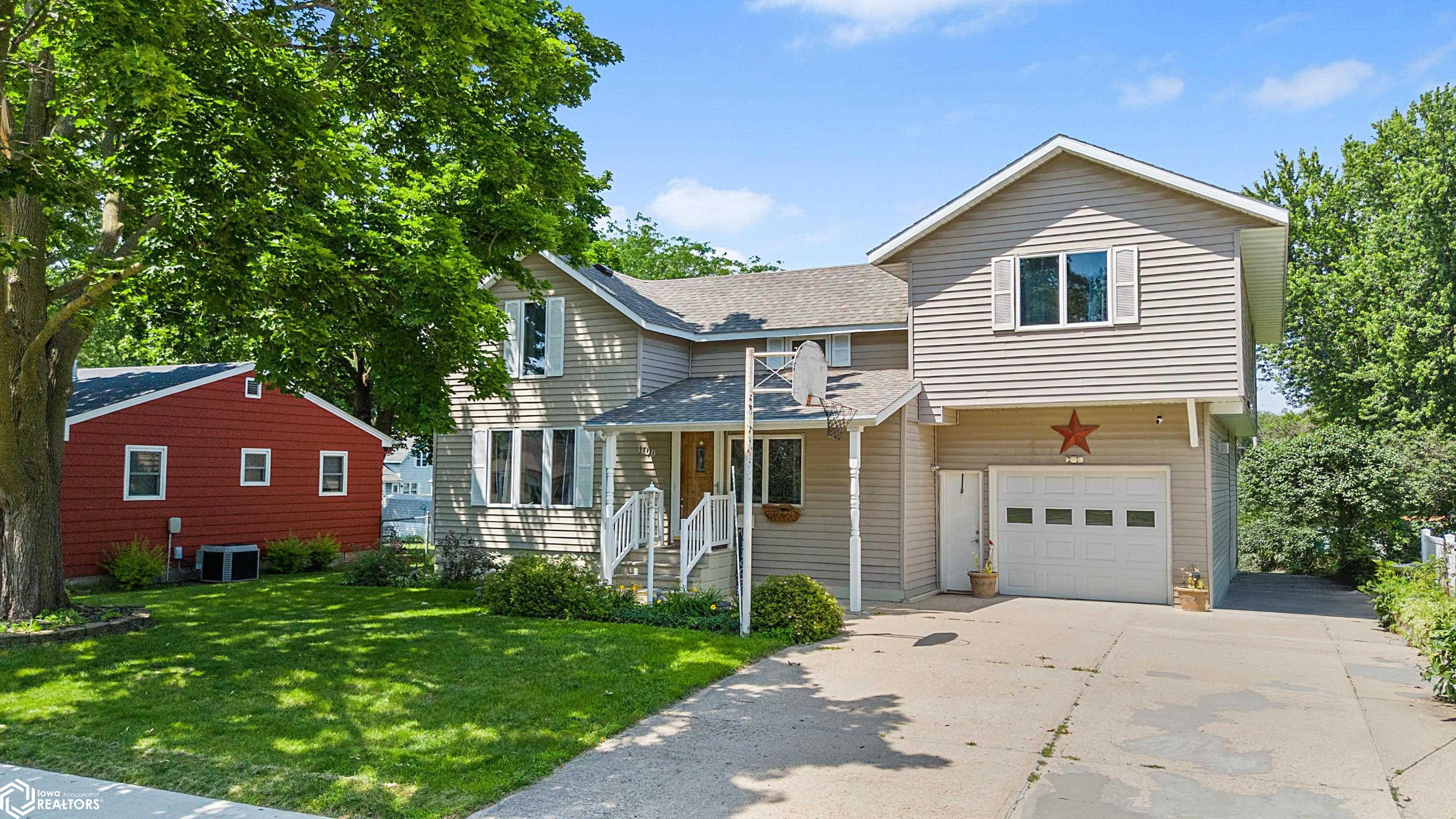 1100 3rd Avenue S Clear Lake IA 50428