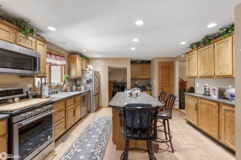 1100 3rd Avenue S Clear Lake IA 50428