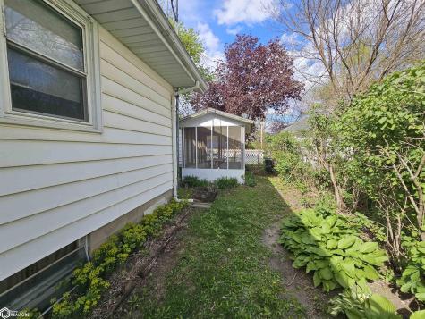 204 S Main Street Greene IA 50636