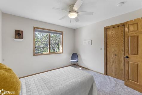 6 Deer Creek Court Mason City IA 50401