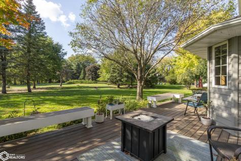 6 Deer Creek Court Mason City IA 50401