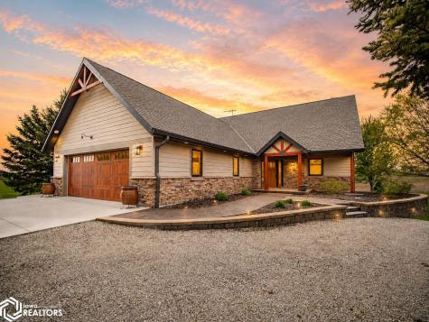 105 Maple Court Lake Mills IA 50450