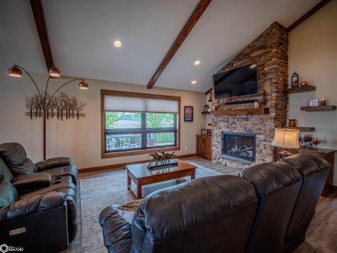 105 Maple Court Lake Mills IA 50450