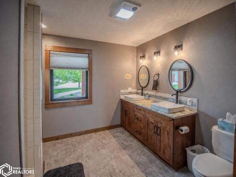 105 Maple Court Lake Mills IA 50450