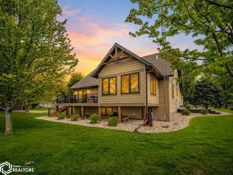 105 Maple Court Lake Mills IA 50450