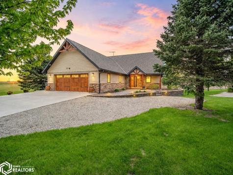 105 Maple Court Lake Mills IA 50450