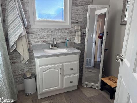 22510 170th Street Iowa Falls IA 50126