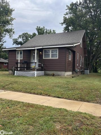 1620 River Street Iowa Falls IA 50126