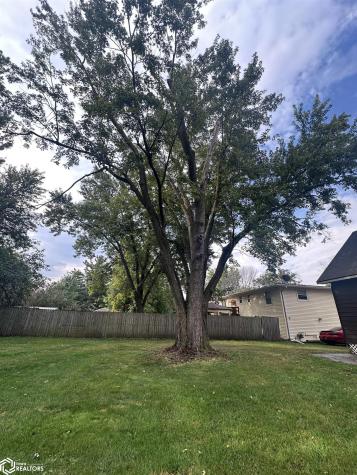 1620 River Street Iowa Falls IA 50126