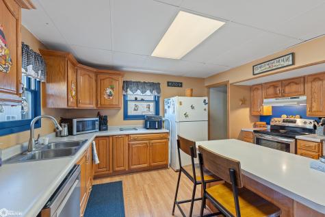 204 E Walnut Street Manly IA 50456