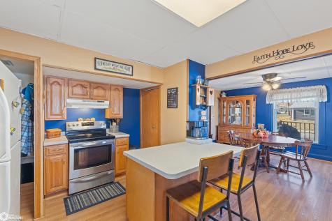 204 E Walnut Street Manly IA 50456