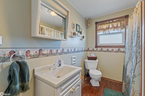 204 E Walnut Street Manly IA 50456