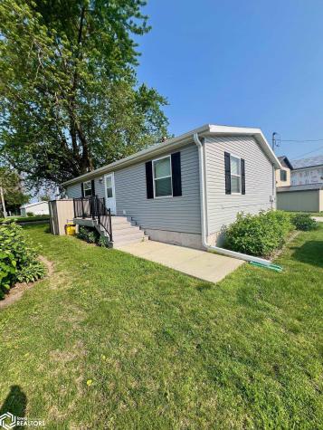 1831 Page Avenue Clarion IA 50525
